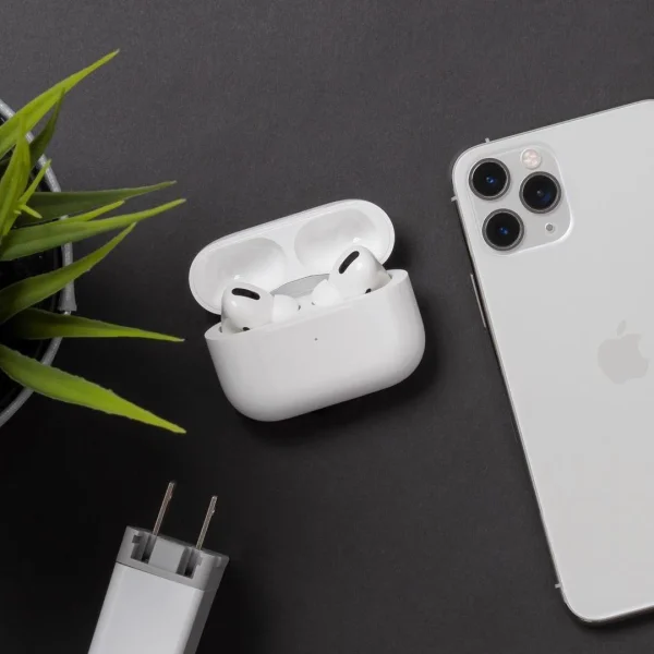 AirPods Pro (2nd Generation) - Image 4