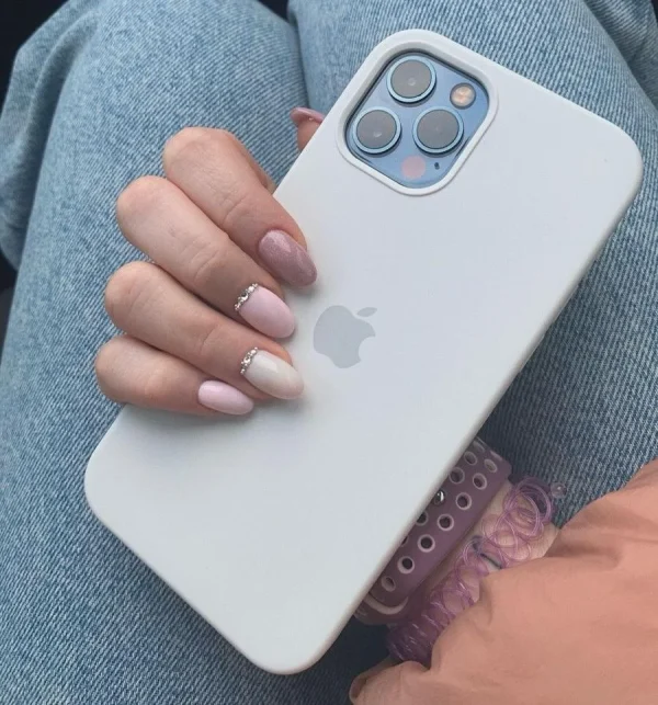 iPhone Silicone Case - (White) - Image 4